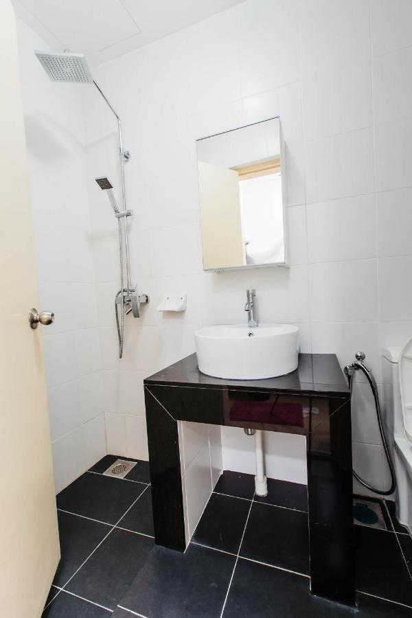 Cozy Homestay With Wifi @Encorp Strand Mall @Alpha Ivf Петалінг-Джая Екстер'єр фото